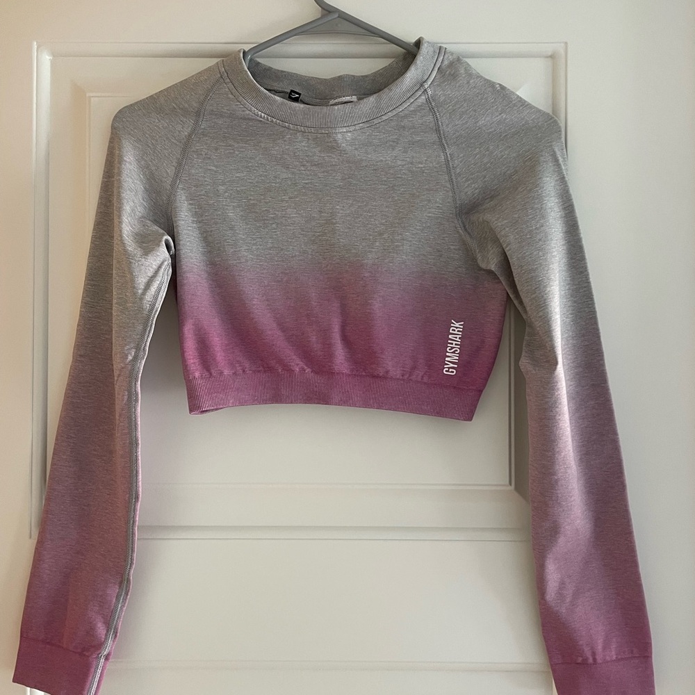 Gymshark Ombre Long Sleeve Crop Top in Gray and Pink